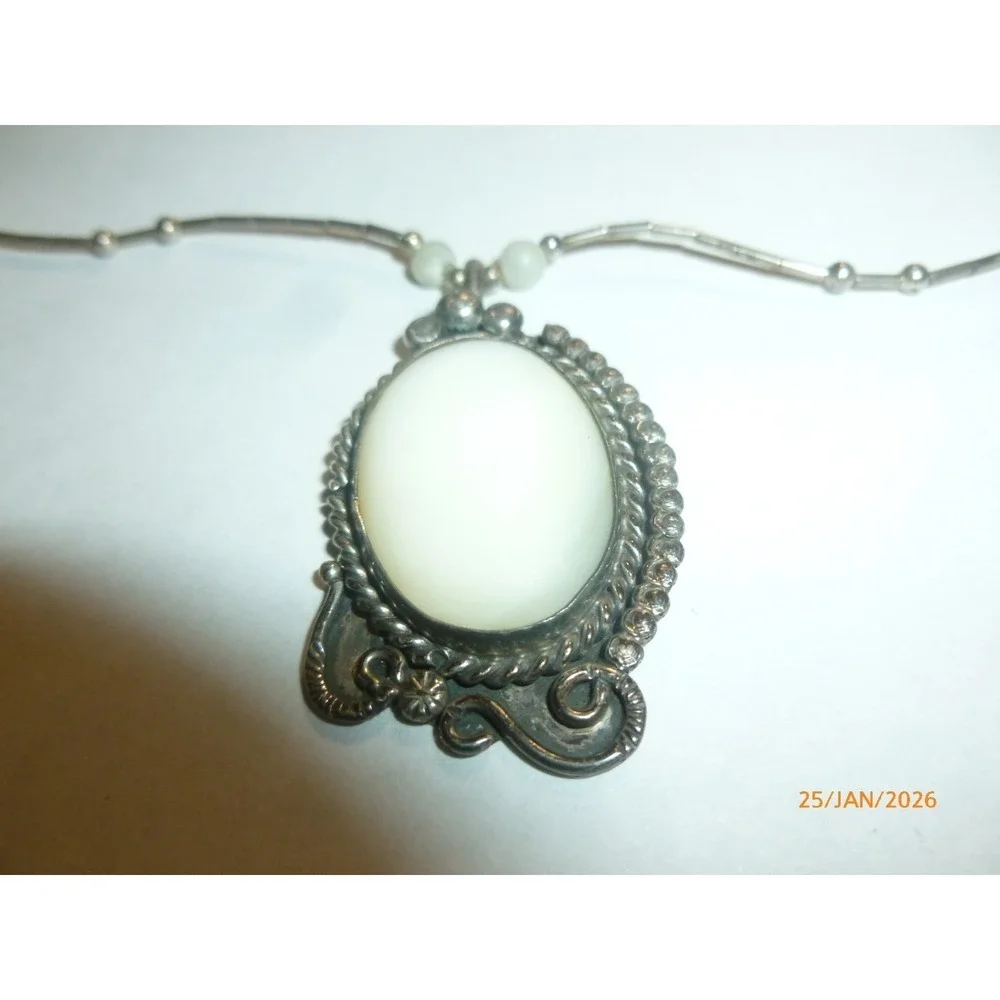 Vintage Southwestern Liquid Silver‎ Necklace White Cabochon Ornate Pendant